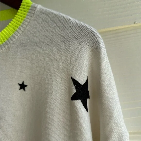 Aqua Women Star Sweater White Yellow Neck 78$ Medium - Picture 6 of 10